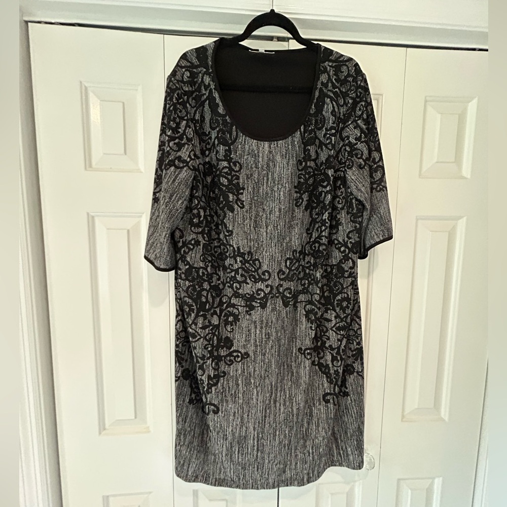 Women’s plus Black and Gray Dress